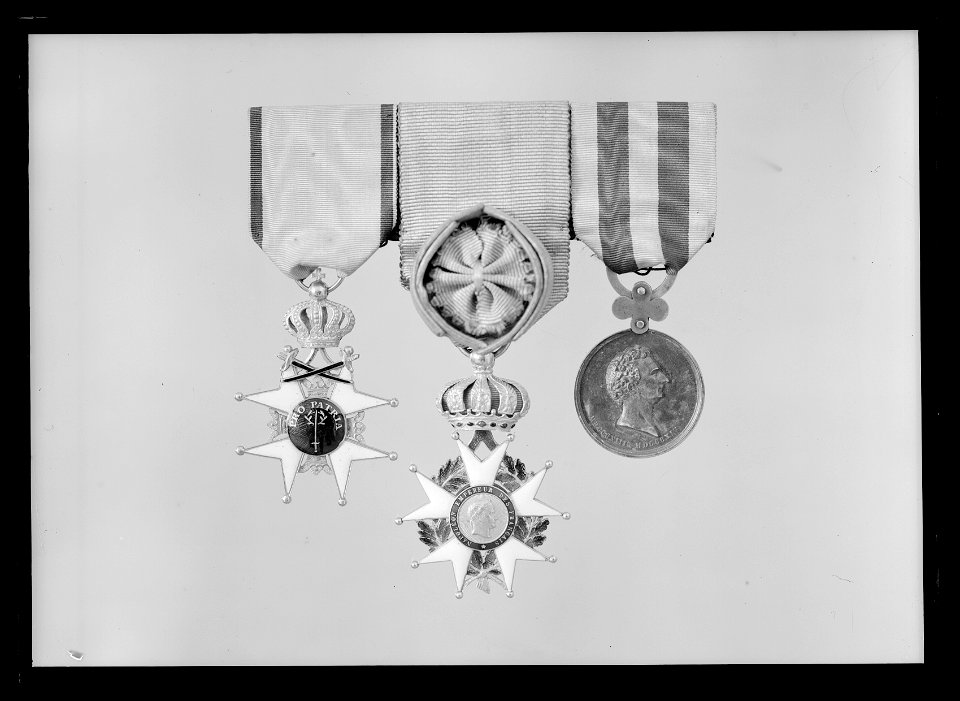 Spänne m ordnar o medaljer - Livrustkammaren - 393