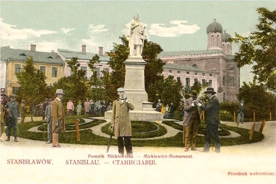 Stanisławów - Stanislau. Pomnik Mickiewicza.Synagoga Tempel