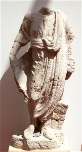 Statue in a toga in the Aquincum Museum