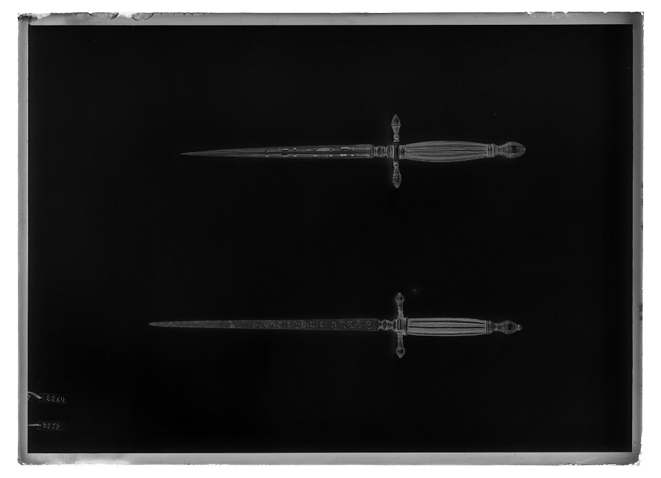 Stilett, 1800-talet - Livrustkammaren - 26171-negative