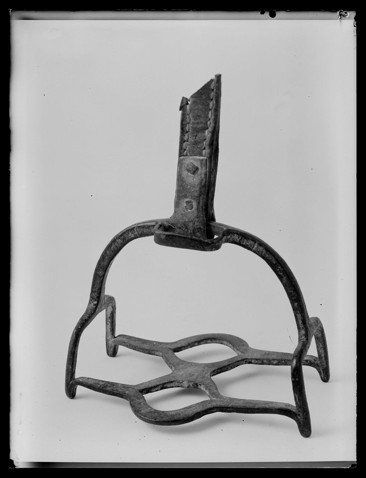 Stigbygel, s. k. Maximiliantyp, Sverige, 1500-talet - Livrustkammaren - 62243