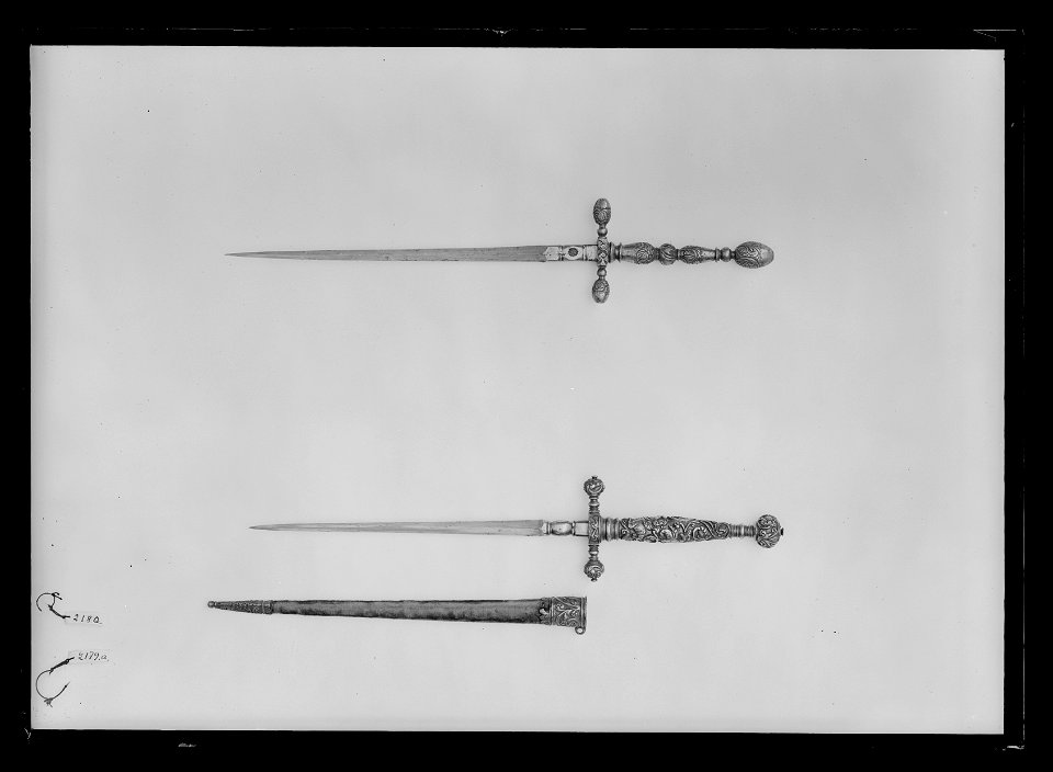 Stilett, 1800-talets mitt, samhörande balja nr 4804 - Livrustkammaren - 26156