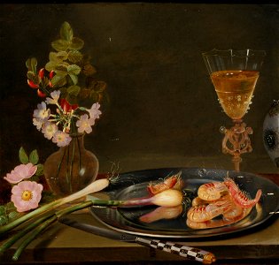Still life with shrimp, ramps, flowers and a glass vase. Free illustration for personal and commercial use.