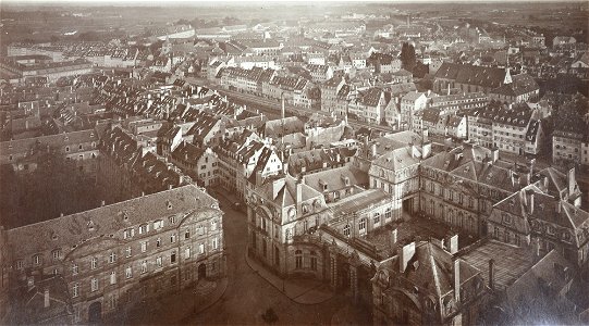 Strasbourg, vue d'ensemble à partir de la cathédrale vers le Sud-Est, vers 1880