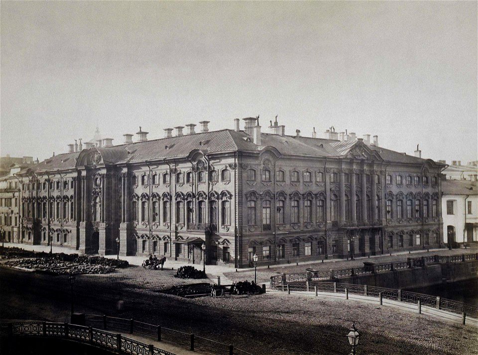 Stroganov palace and Police bridge