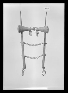 Stångbett av förtent stål, 1500-talets slut-1600-talets början - Livrustkammaren - 18019. Free illustration for personal and commercial use.