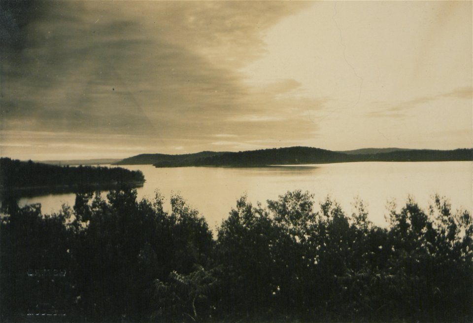 Sunrise, Lake of Bays (HS85-10-27621)