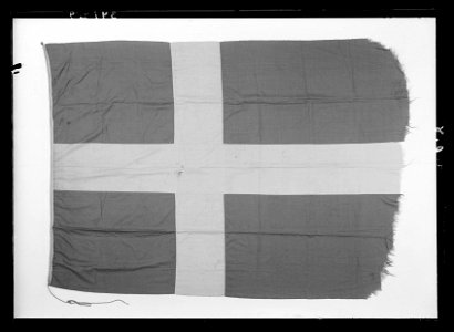 Svensk flagga från Sveagruvan i Spetsbergen - Livrustkammaren - 9939