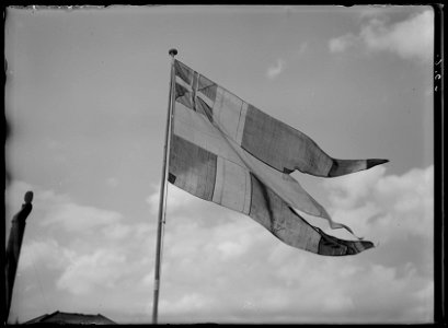 Svensk örlogsflagga med det svensk-norska unionsmärket - Livrustkammaren - 26597