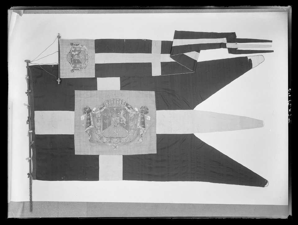 Svensk kunglig flagga - Livrustkammaren - 230