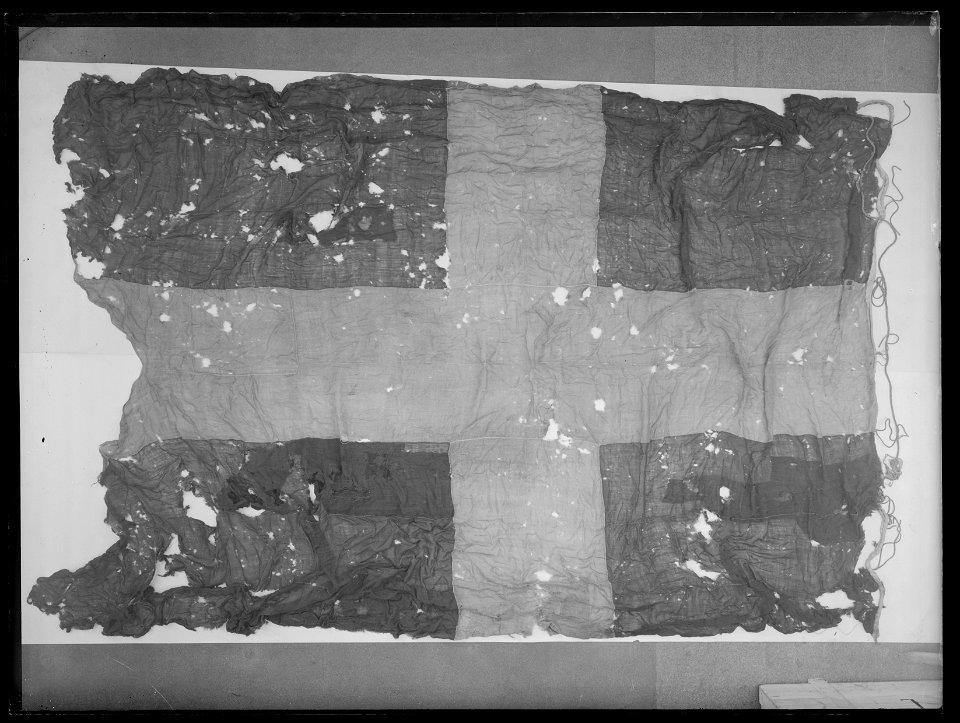 Svensk tvåtungad flagga - Livrustkammaren - 17306