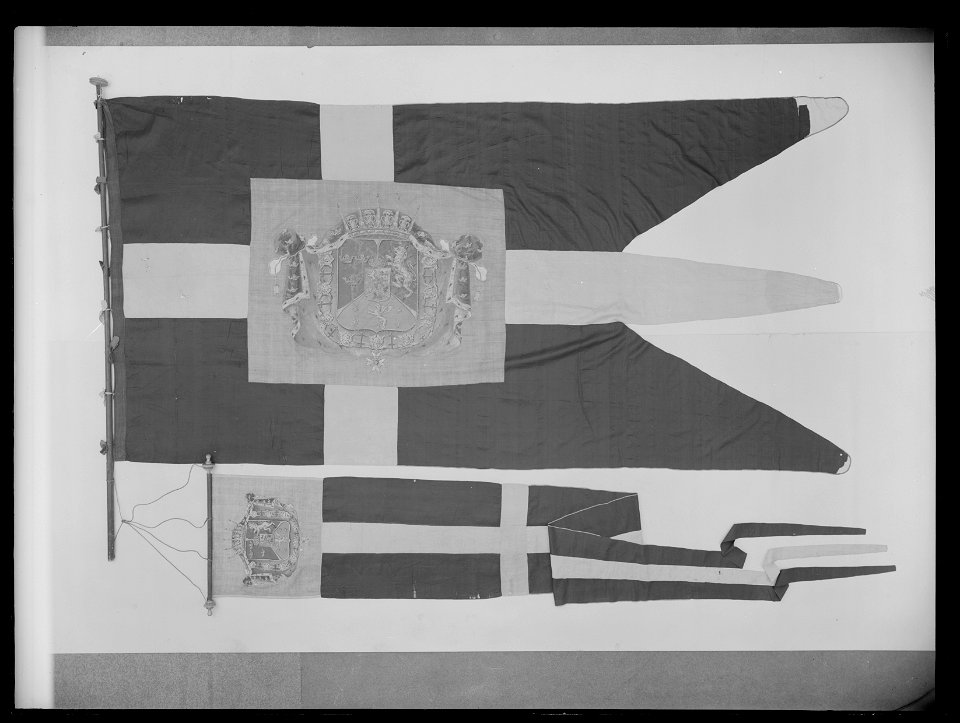 Svensk kunglig flagga - Livrustkammaren - 42988