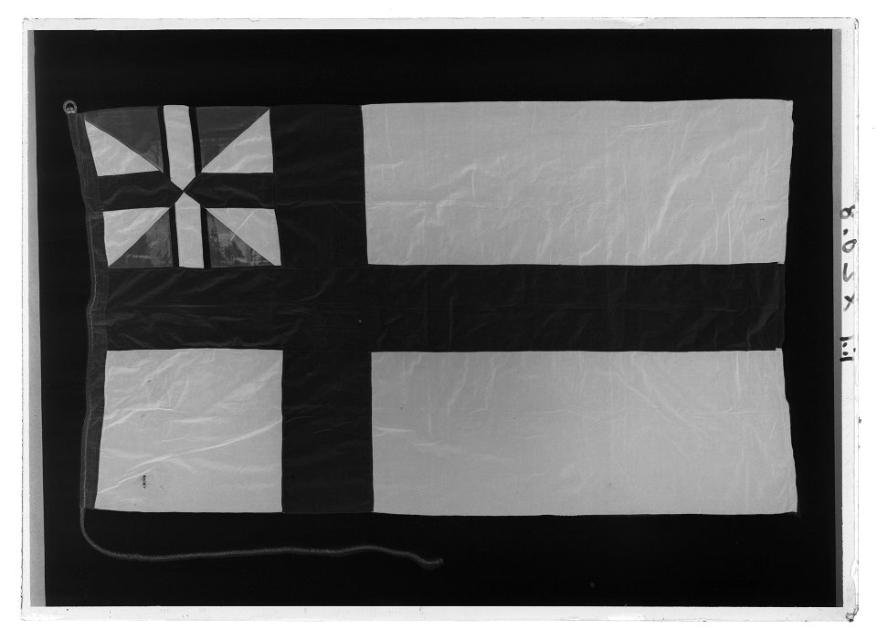 Svensk handelsflagga med det senare svensk-norska unionsmärket, 1844-1905 - Livrustkammaren - 78423-negative