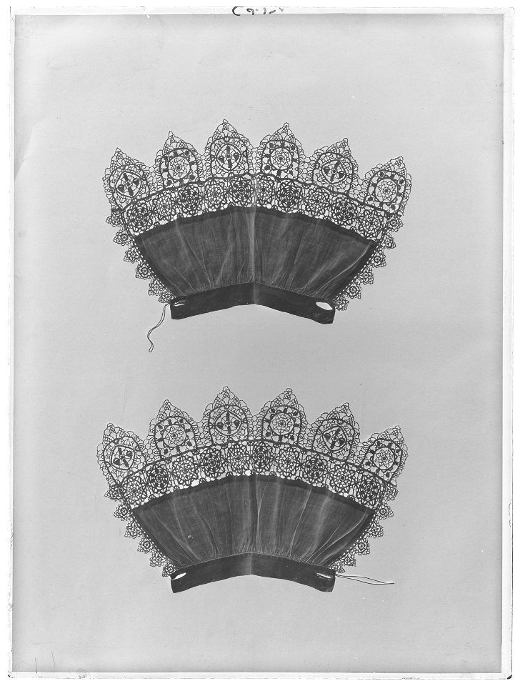 Svepmanschett - Livrustkammaren - 51504-negative