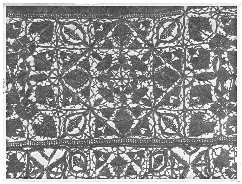 Svepkrage linne - Livrustkammaren - 68630-negative