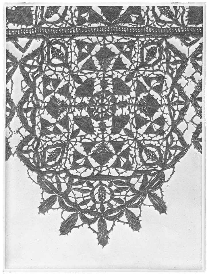 Svepkrage linne - Livrustkammaren - 51507-negative