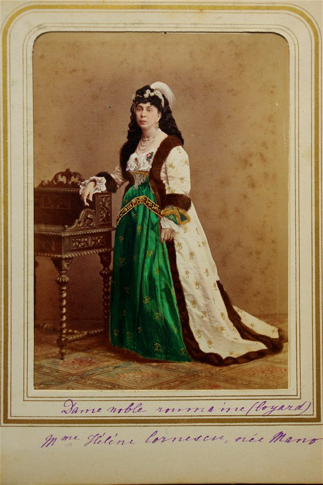Szathmári Romanian court members in historical costume 09