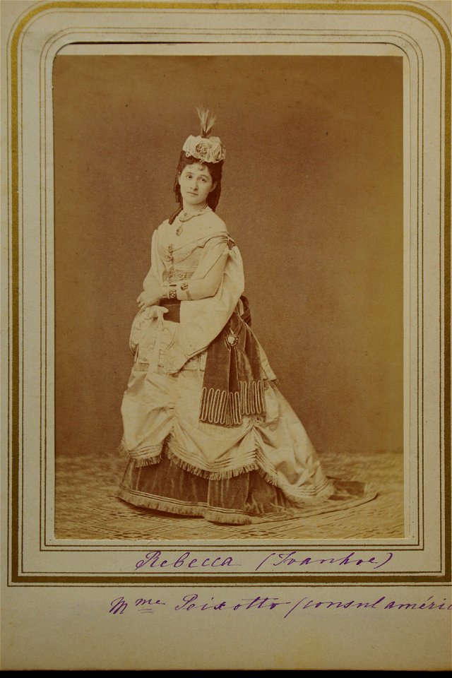 Szathmári Romanian court members in historical costume 10