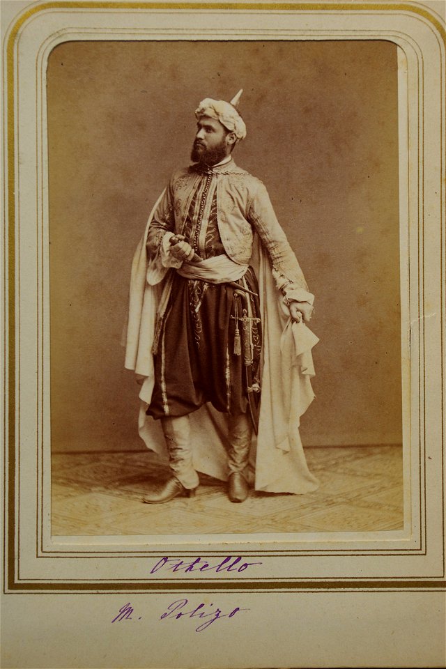 Szathmári Romanian court members in historical costume 07