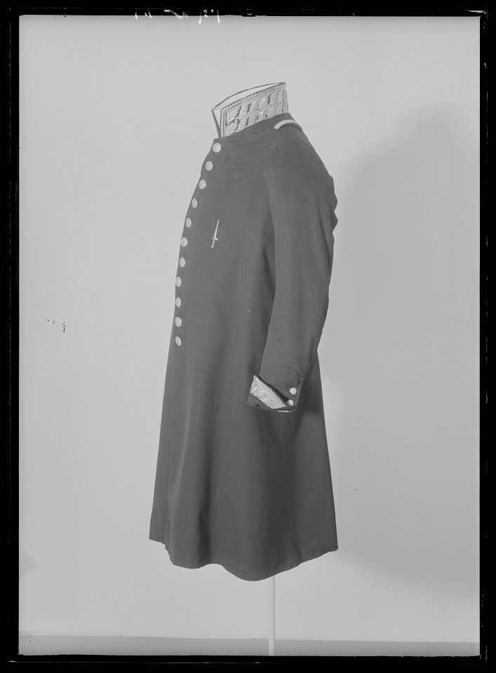 Syrtut till Karl XIV Johans fältmarskalksuniform - Livrustkammaren - 27596