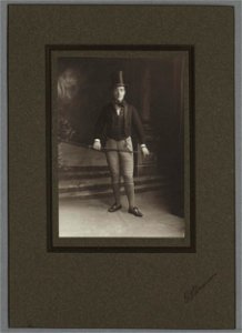 T. Humphrey Edwards (of Aberystwyth) in the drama 'Aelwyd Angharad' (5227610)