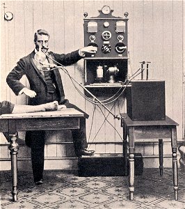 Taking a radiograph of an ankle (Rankin Kennedy, Electrical Installations, Vol V, 1903)