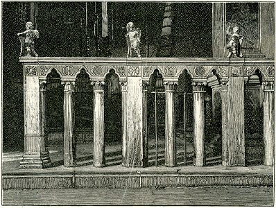 Tempio Malatestiano dettaglio della balaustrata