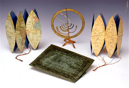 Terrestrial and celestial collapsible globes and orrery set RMG D7853 1