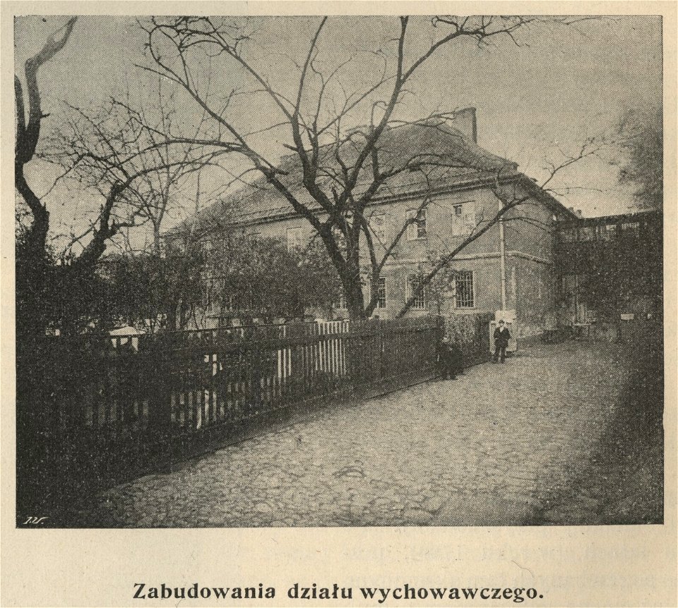 Zabudowania działu wychowawczego (61841)
