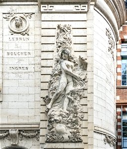 École supérieure des beaux-arts de Toulouse - Façade - allégorique de la Gravure par François Laffont