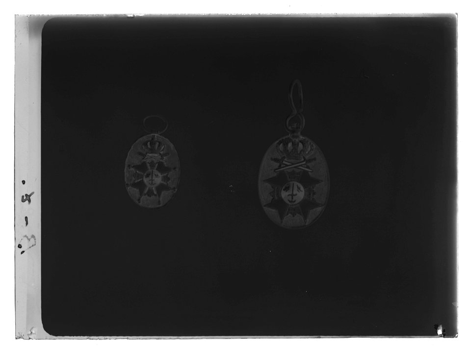 Tjänstetecken KMO miniatyrer - Livrustkammaren - 79810-negative