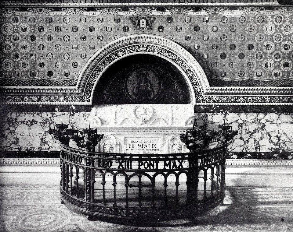 Tomba di Pio IX