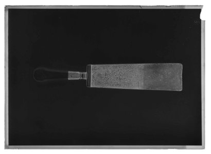 Trancherspade, sammansatt av ursprungligen ej samhörande delar, blad Bayern, 1500-tal - Livrustkammaren - 51837-negative