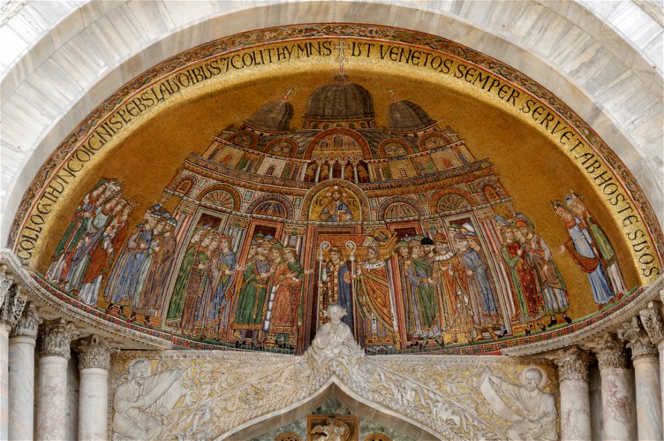 Transportation of the body of St Mark - St Mark's Basilica n01