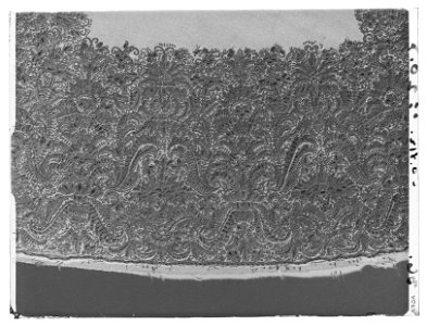 Tröja av mönstrad silverbrokad, ca 1650-1660 - Livrustkammaren - 53913-negative
