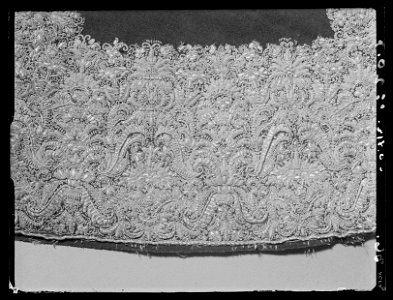 Tröja av mönstrad silverbrokad, ca 1650-1660 - Livrustkammaren - 53913