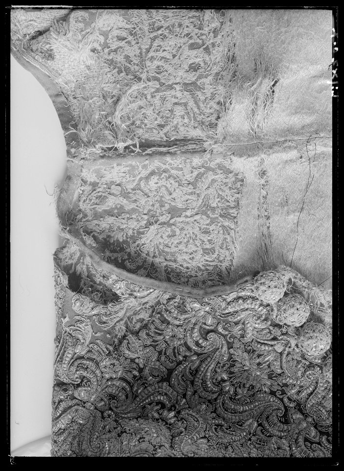 Tröja av mönstrad silverbrokad, ca 1650-1660 - Livrustkammaren - 35972