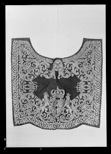 Täcke till handhäst med svenska riksvapnet. Har tillhört Karl XI (1655-1697) - Livrustkammaren - 34991