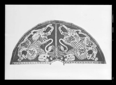 Tysk-romerska kejsarens kröningsmantel ur Schlosser, Schatzkammer, Wien - Livrustkammaren - 18190