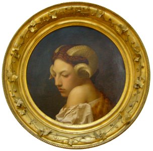 Tête de femme coiffée de corne de bélier