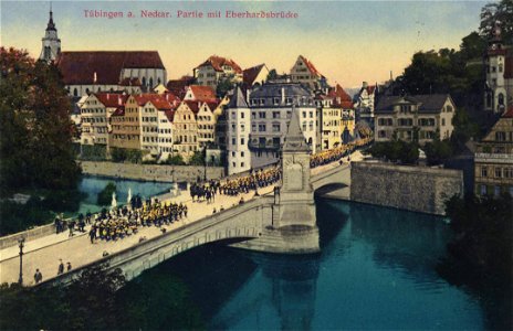 Tübingen - Militärparade auf der Eberhardsbrücke (AK 56457 Gebr. Metz 1914)