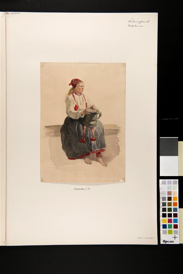 Ung kvinna i dräkt sittande i helfigur Akvarell av J.W. Wallander - Nordiska museet - NMA.0070070 (2)