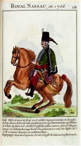 Uniformes militaires où se trouvent (...)Montigny Claude-Antoine bpt6k15213965 323