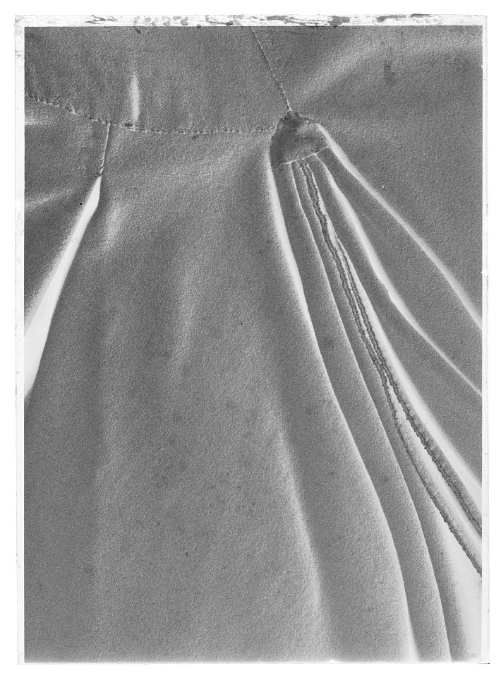 Uniformsrock buren av Karl XII vid Fredrikshall den 30 november 1718 - Livrustkammaren - 18789-negative