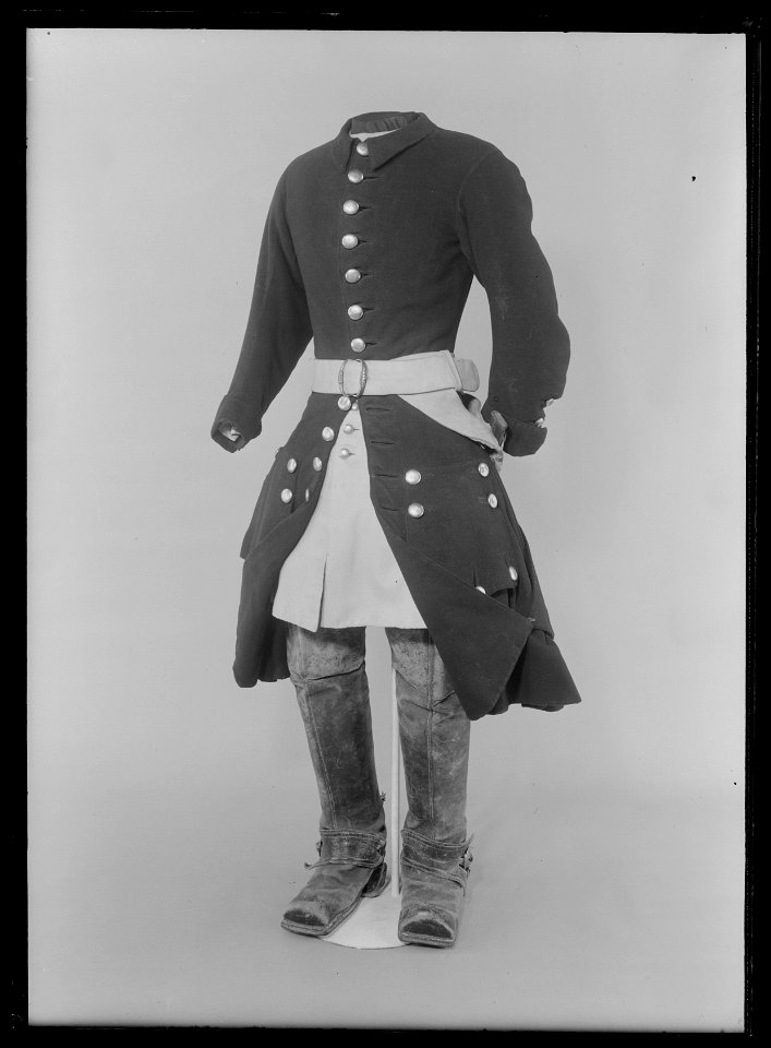 Uniformsrock buren av Karl XII vid Fredrikshald den 30 november 1718 - Livrustkammaren - 70472