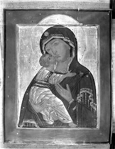 Unidentified Artist - Virgin and Child - 1930.45 - Fogg Museum. Free illustration for personal and commercial use.