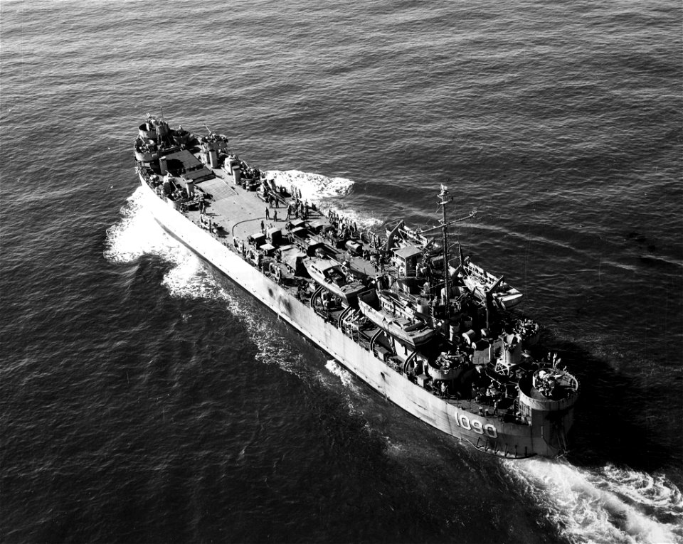 USN 1045656 USS Russell County (LST-1090)
