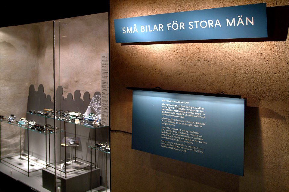Utställningsbild rum F - bilutställningen Små bilar för stora män - Livrustkammaren - 32282