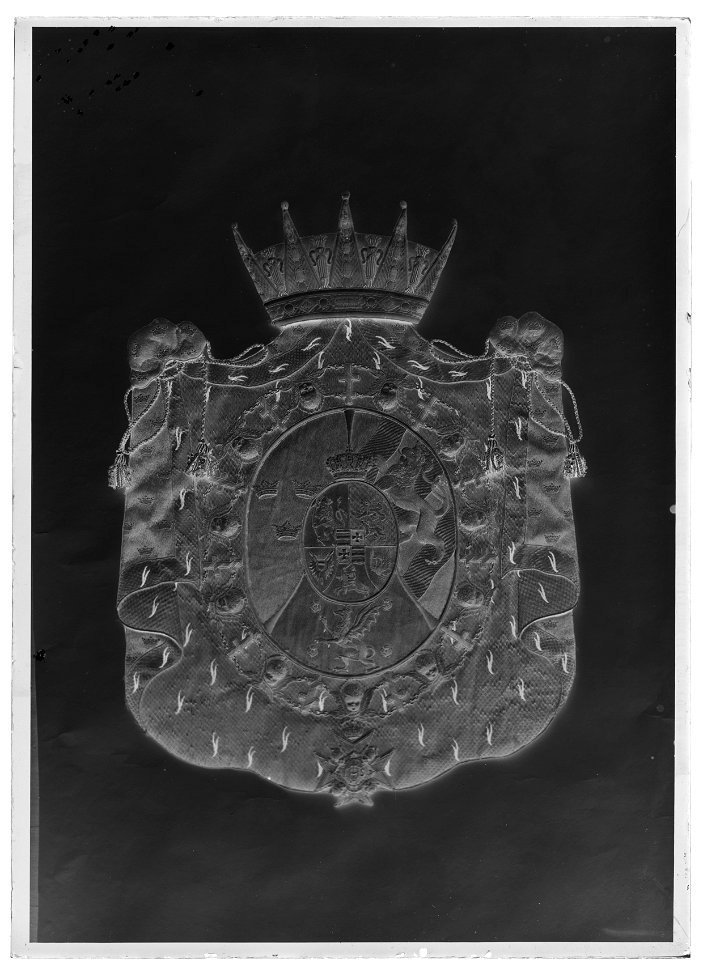 Vapensköld, hertig av Östergötland, Fredrik Adolf - Livrustkammaren - 43460-negative