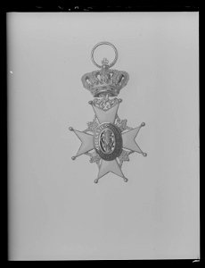 Vasaorden riddarkors 1kl - Livrustkammaren - 71083